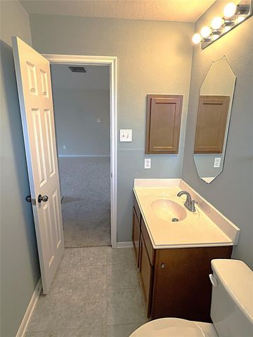 10634 Lyndon Meadows Drive, Houston, TX 77095