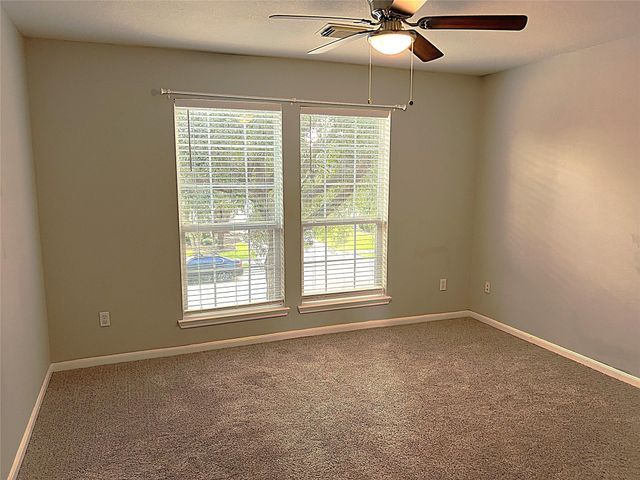 10634 Lyndon Meadows Drive, Houston, TX 77095