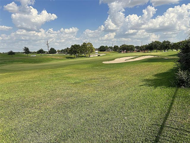 10634 Lyndon Meadows Drive, Houston, TX 77095