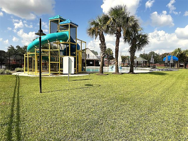 10634 Lyndon Meadows Drive, Houston, TX 77095