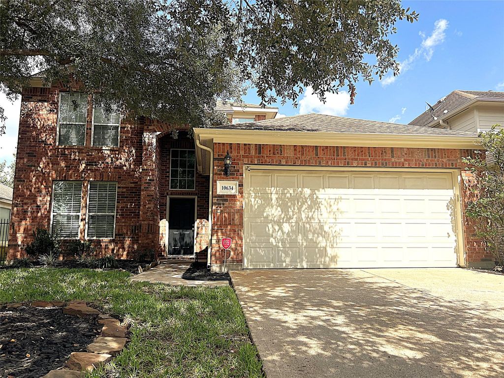 10634 Lyndon Meadows Drive, Houston, TX 77095