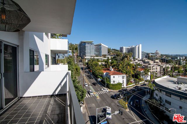 1155 N La Cienega Boulevard 711, Los Angeles, CA 90069