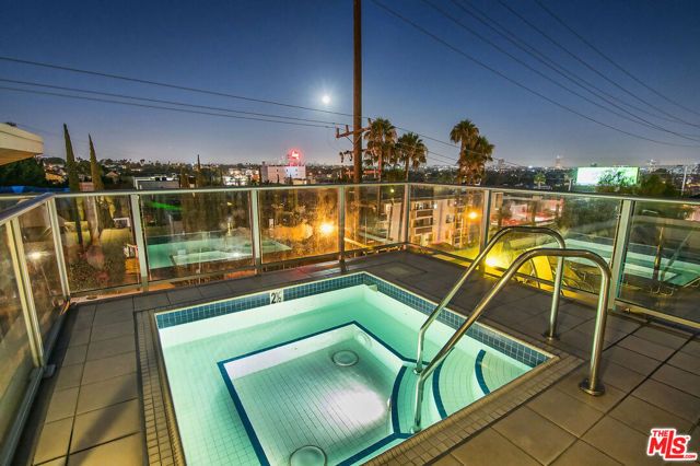 1155 N La Cienega Boulevard 711, Los Angeles, CA 90069