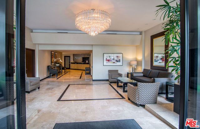 1155 N La Cienega Boulevard 711, Los Angeles, CA 90069