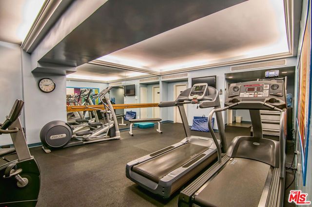 1155 N La Cienega Boulevard 711, Los Angeles, CA 90069