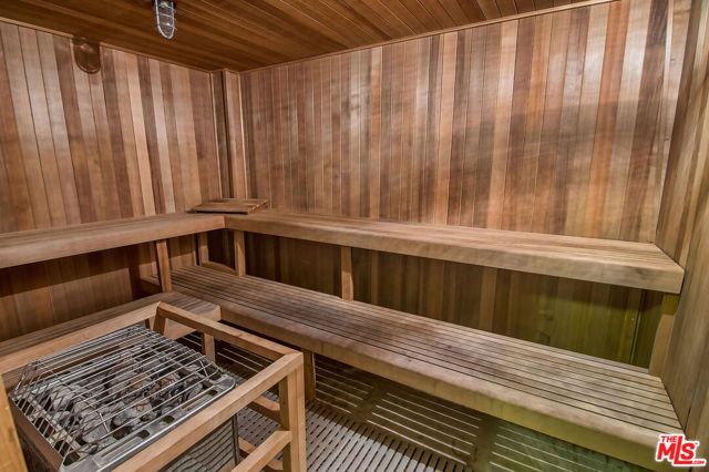 1155 N La Cienega Boulevard 711, Los Angeles, CA 90069