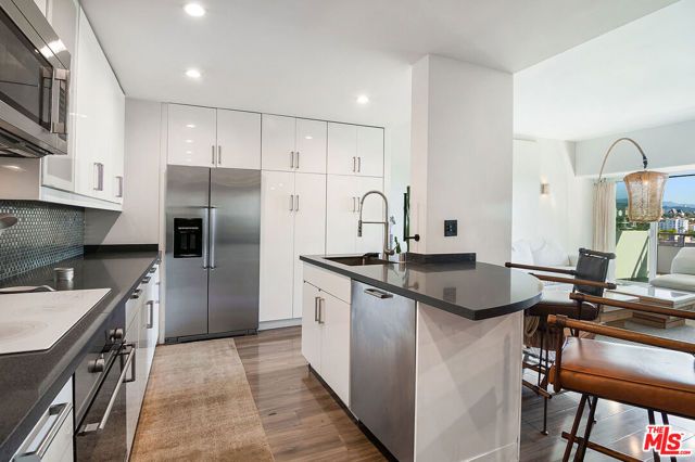 1155 N La Cienega Boulevard 711, Los Angeles, CA 90069