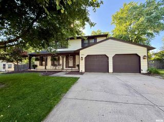 6901 N AYCLIFFE Drive, Peoria, IL 61614
