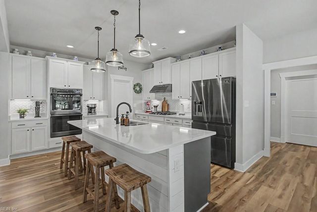109 N Secretariat DR, Suffolk, VA 23435