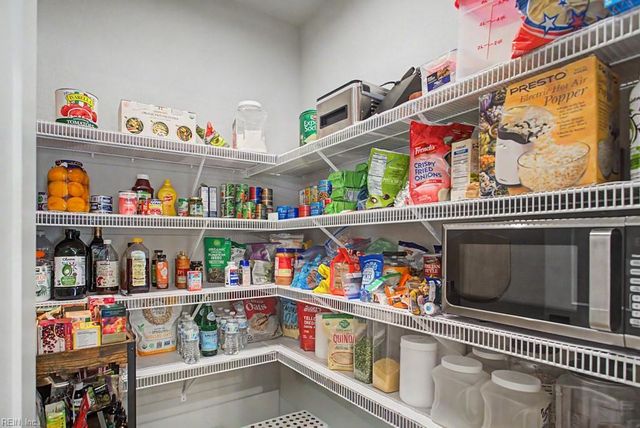 109 N Secretariat DR, Suffolk, VA 23435