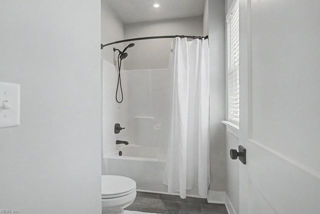 109 N Secretariat DR, Suffolk, VA 23435