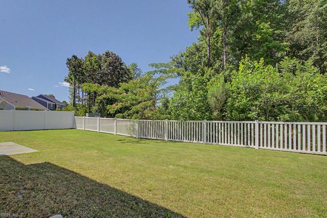 109 N Secretariat DR, Suffolk, VA 23435