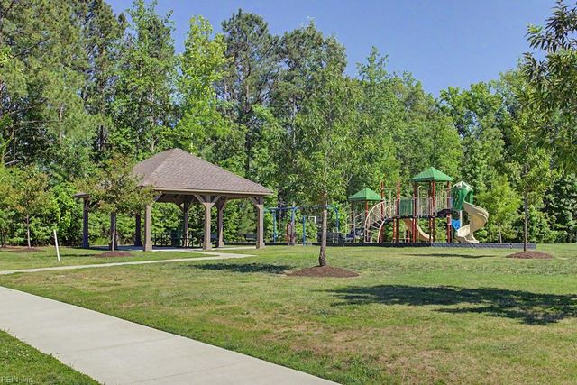 109 N Secretariat DR, Suffolk, VA 23435