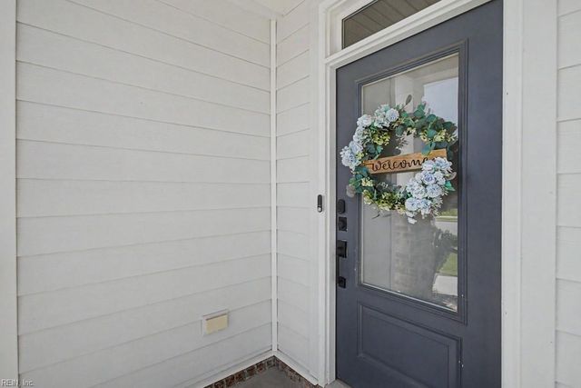 109 N Secretariat DR, Suffolk, VA 23435