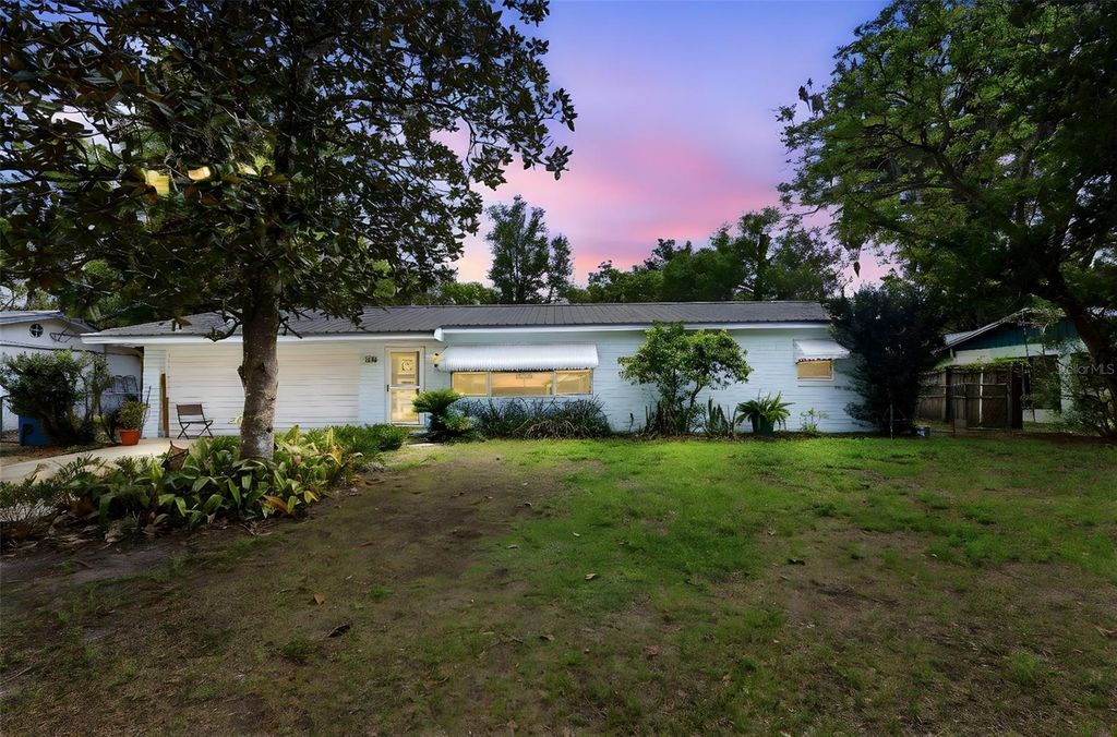 Image 1 of property listing at 1410 W CHELSEA AVENUE, Deland, FL 32720