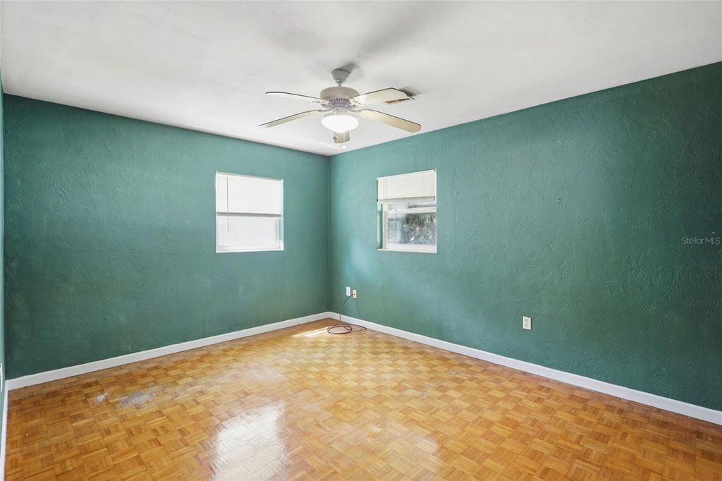 Image 22 of property listing at 1410 W CHELSEA AVENUE, Deland, FL 32720