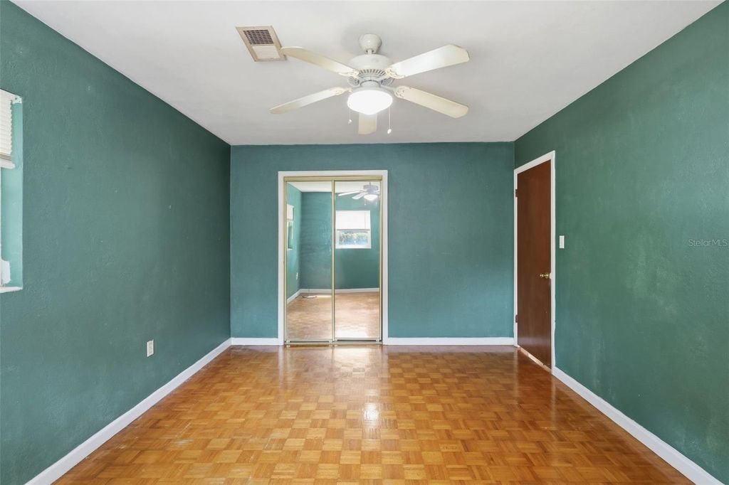 Image 24 of property listing at 1410 W CHELSEA AVENUE, Deland, FL 32720