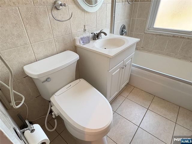 1 Wall Street 1F, Fort Lee, NJ 07024