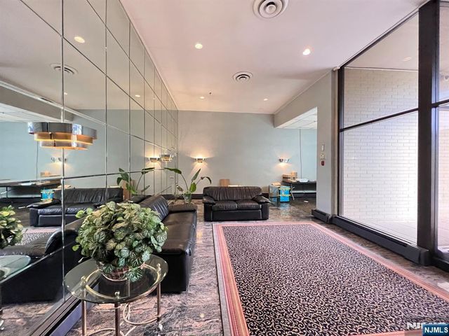 1 Wall Street 1F, Fort Lee, NJ 07024