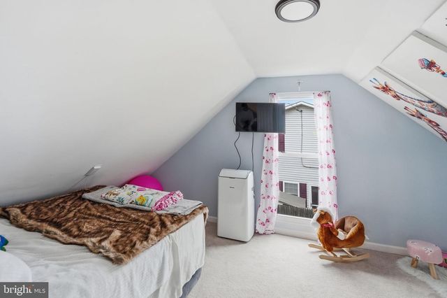 243 KENT DR, Manassas Park, VA 20111