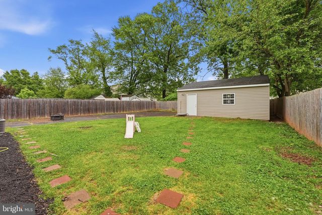 243 KENT DR, Manassas Park, VA 20111