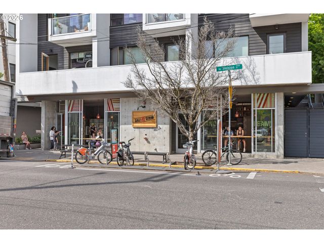 2897 Se SHERMAN St A, Portland, OR 97214