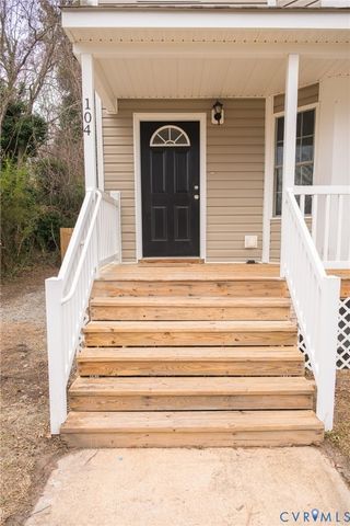 104 Linden St, Ashland, VA 23005