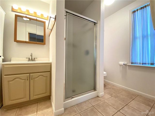 2502 Bobolink E Circle 255, Palmview, TX 78572