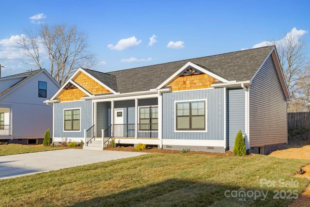 204 Southern Charm Road, Arden, NC 28704