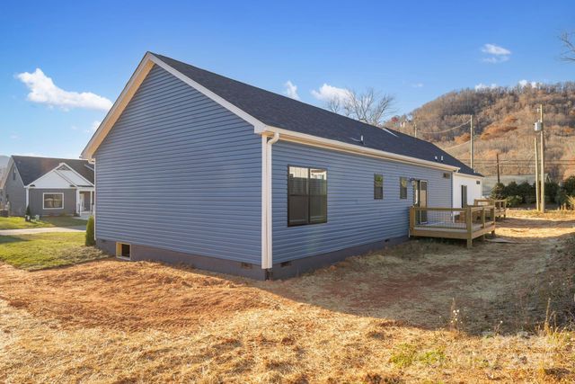 204 Southern Charm Road, Arden, NC 28704