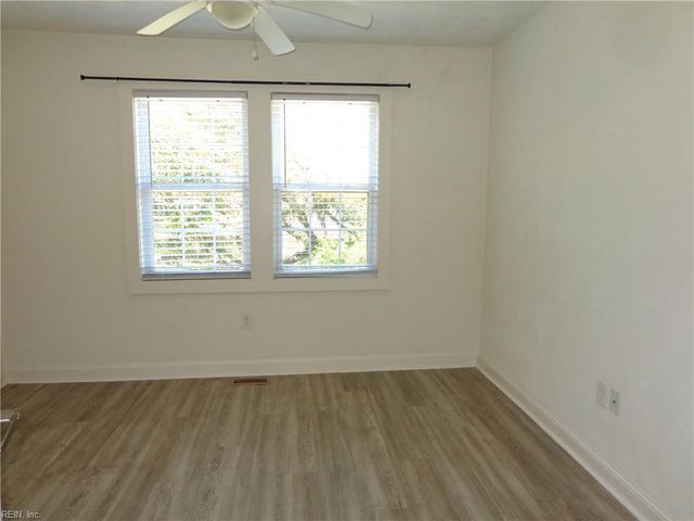 2016 E Ocean View Ave Apt 8, Norfolk, VA 23503