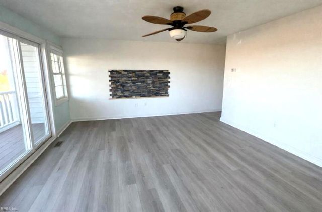 2016 E Ocean View Ave Apt 8, Norfolk, VA 23503