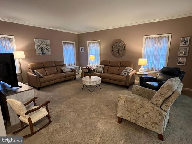 701 HAMPDEN RD, Elizabethtown, PA 17022