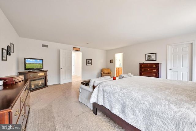 701 HAMPDEN RD, Elizabethtown, PA 17022