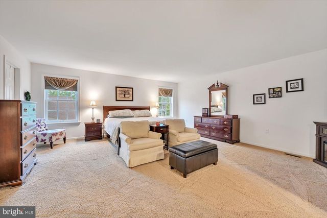 701 HAMPDEN RD, Elizabethtown, PA 17022