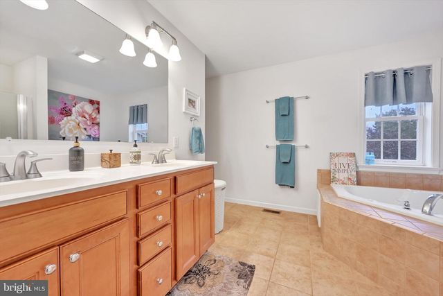 701 HAMPDEN RD, Elizabethtown, PA 17022