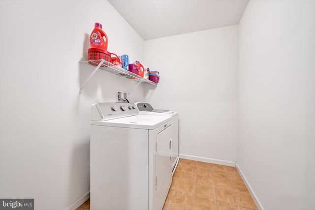701 HAMPDEN RD, Elizabethtown, PA 17022