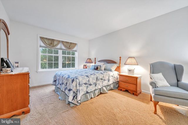 701 HAMPDEN RD, Elizabethtown, PA 17022