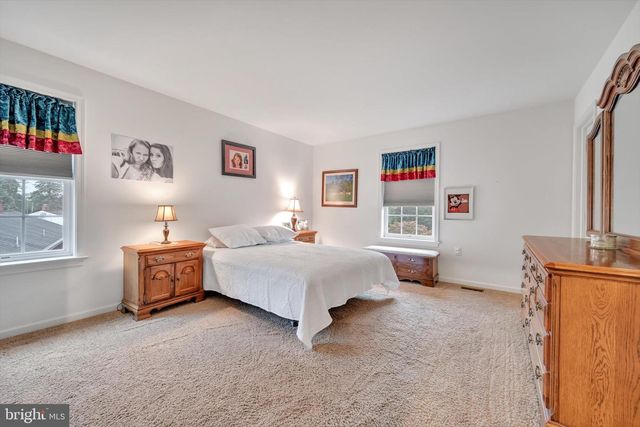 701 HAMPDEN RD, Elizabethtown, PA 17022