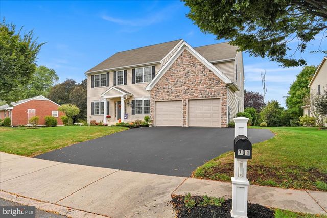 701 HAMPDEN RD, Elizabethtown, PA 17022