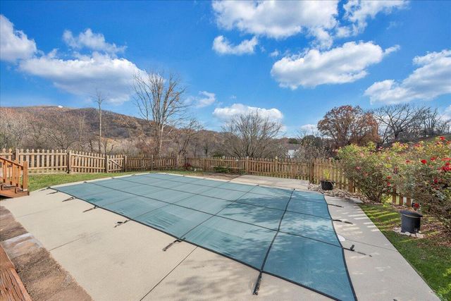 3609 Carson RD, Roanoke, VA 24012