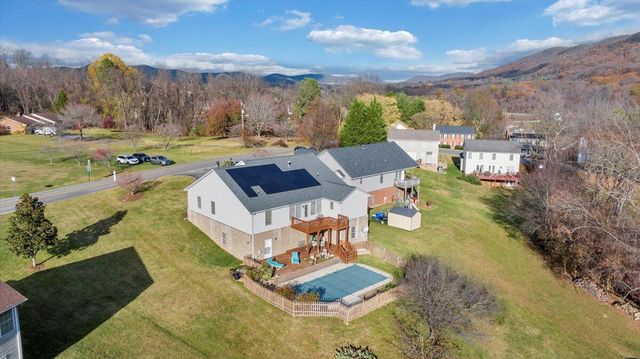 3609 Carson RD, Roanoke, VA 24012