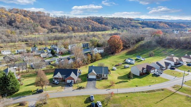 3609 Carson RD, Roanoke, VA 24012