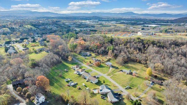 3609 Carson RD, Roanoke, VA 24012