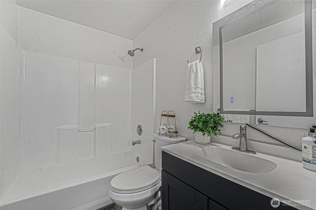 31758 SW 14th Way, Federal Way, WA 98023