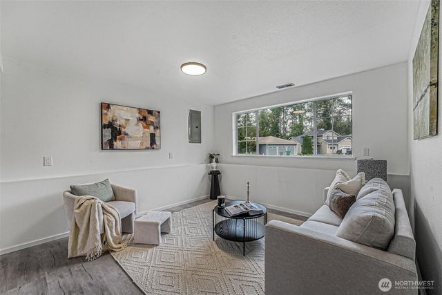 31758 SW 14th Way, Federal Way, WA 98023
