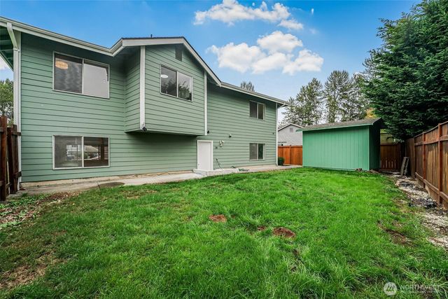 31758 SW 14th Way, Federal Way, WA 98023