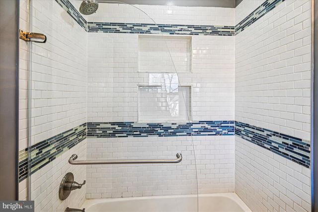 1212 SEVEN OAKS RD, Baltimore, MD 21227