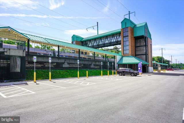 1212 SEVEN OAKS RD, Baltimore, MD 21227