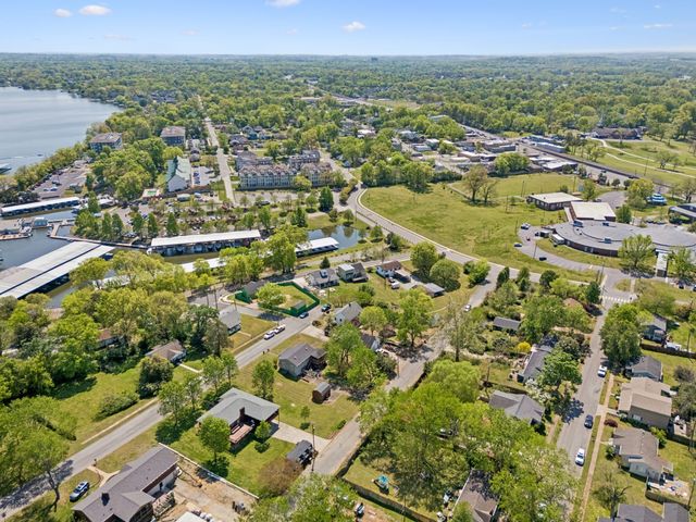 1806 Riverside Rd, Old Hickory, TN 37138